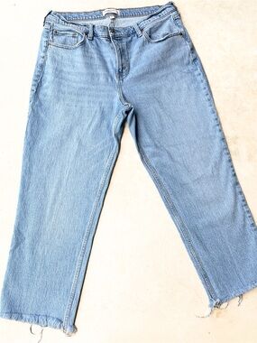 Abercrombie & Fitch 90s Straight Mid Rise Jeans 33/16